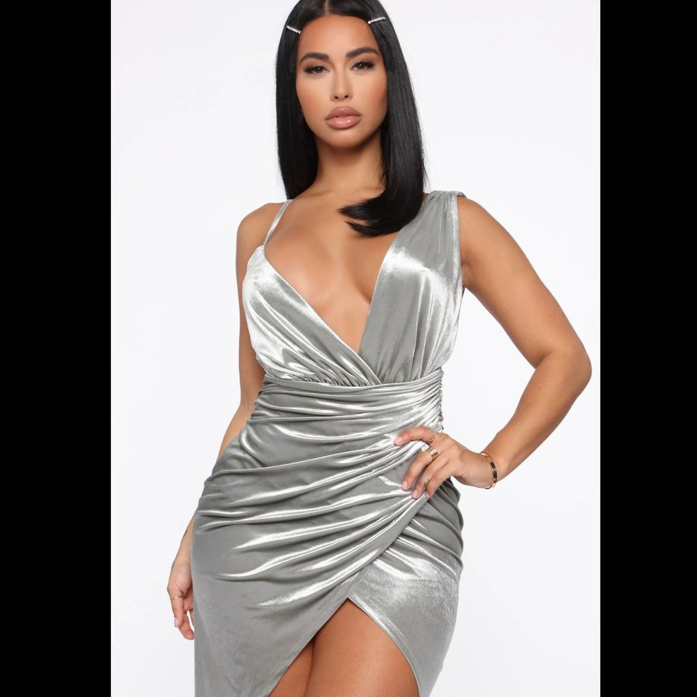 VELVET MAXI DRESS